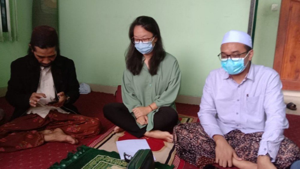 Kisah Haru Mualaf Derai Air Mata Carissa Saat Ucapkan Syahadat di Ansor Jatim
