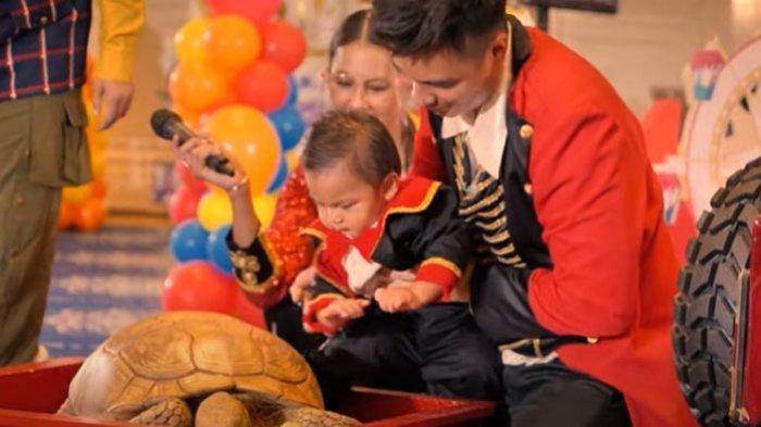 Kronologi Baim Wong dan Kiano Jatuh dari Mobil, Paula Verhoeven Nangis