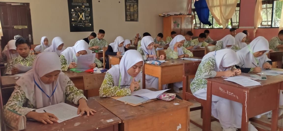 LENGKAP KUNCI JAWABAN Soal PAI UTS PTS Semester 2 Kelas 7 SMP MTs Pembahasan Kurikulum 2013 TA 2022