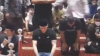 51149-mesut-ozil-salat-jumat-di-masjid-istiqlal-instagramundrc0ver