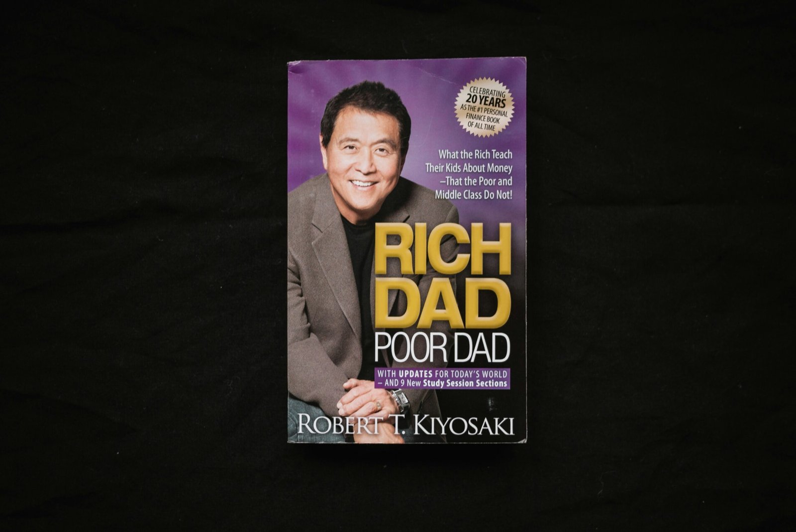Rangkuman Poin-Poin Penting dari Buku 'Rich Dad Poor Dad'