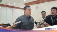 ketua-dpp-golkar-dave-laksono_169.jpeg