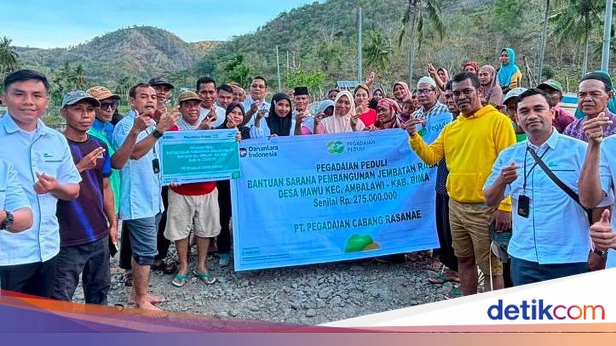 pegadaian-peduli-salurkan-rp-275-juta-untuk-pembangunan-jembatan-raba-sau-1787798460055_169.jpeg