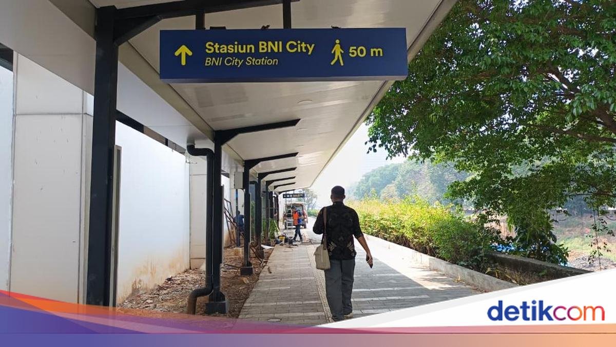 selasar-penghubung-stasiun-bni-city-dengan-karet-di-jakarta-pusat-shonyadetikcom-1788154179523_169.jpeg