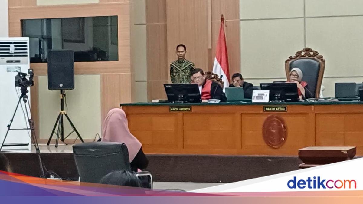 sidang-dokter-tifa-di-pn-jaktim-devidetikcom-1787808590219_169.jpeg