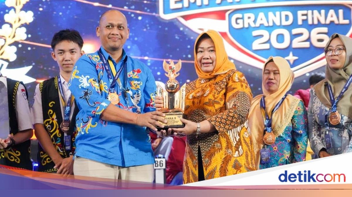 siti-fauziah-sebut-kemampuan-peserta-grand-final-lcc-4-pilar-mpr-meningkat-1787838284143_169.jpeg